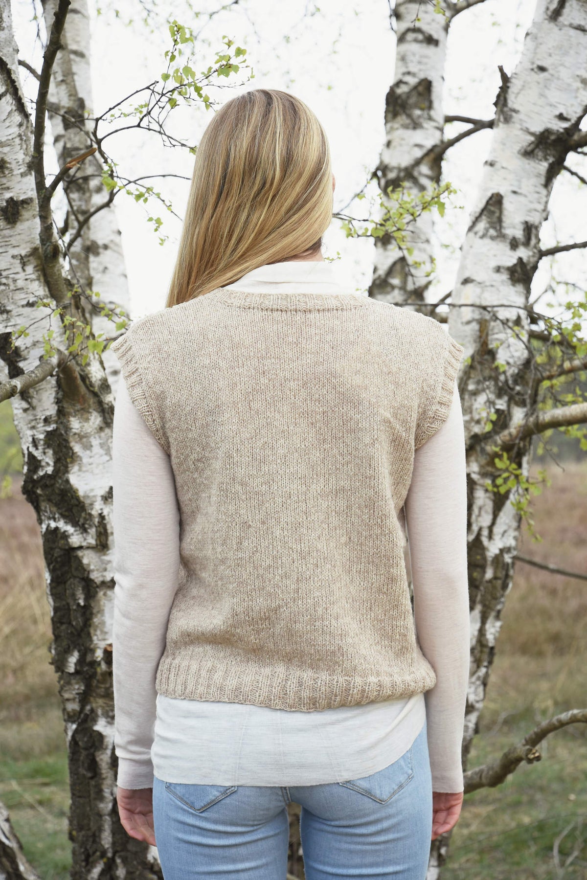 Pullunder Hira, Strickmodell in einer weiteren Ansicht