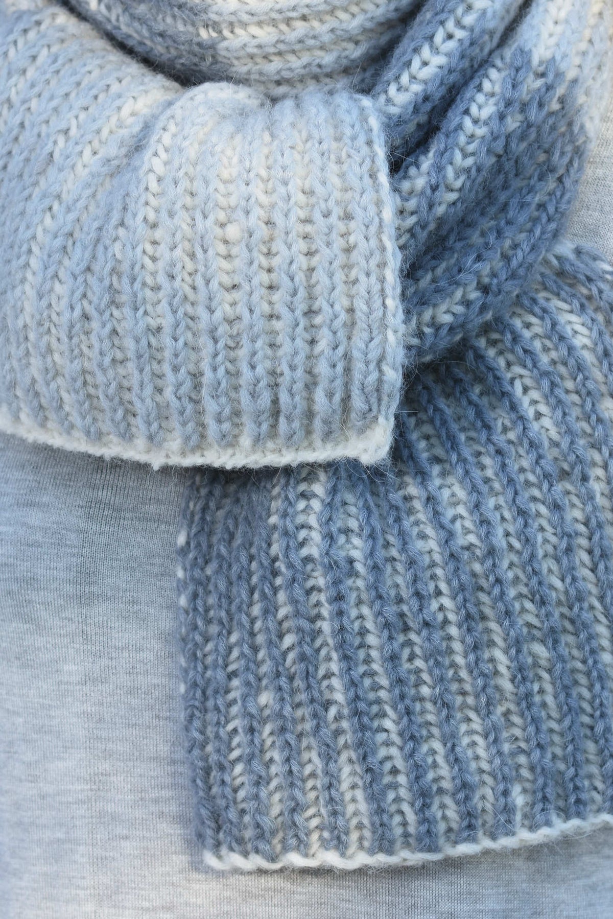 Schal Josefa, Detail