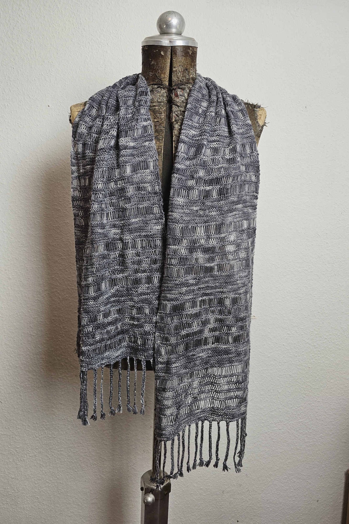 Schal Miriel, Strickmodell in einer weiteren Ansicht