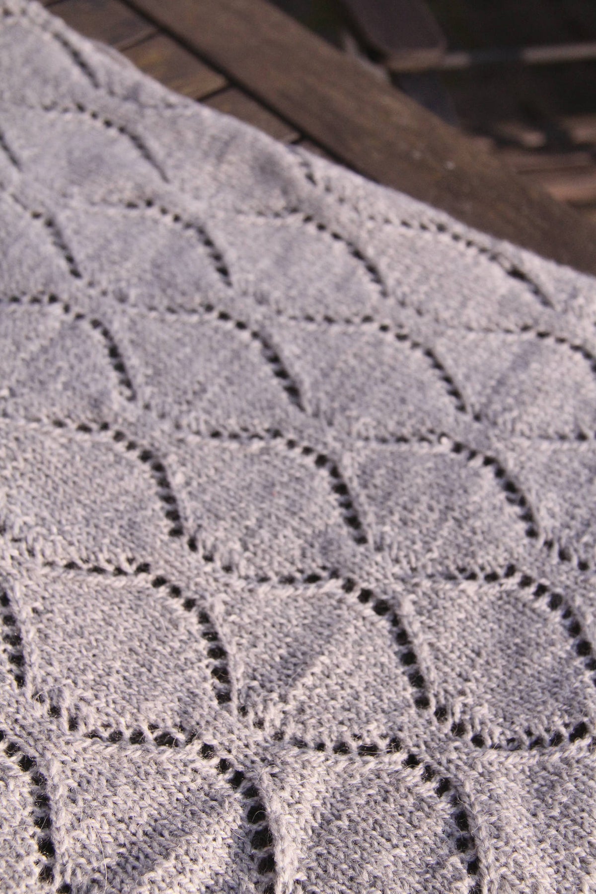 Schal Syndra, Detail