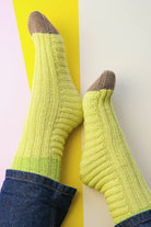 Socken Fruity Banane, Strickmodell in einer weiteren Ansicht