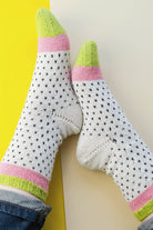 Socken Fruity Drachenfrucht, Strickmodell in einer weiteren Ansicht