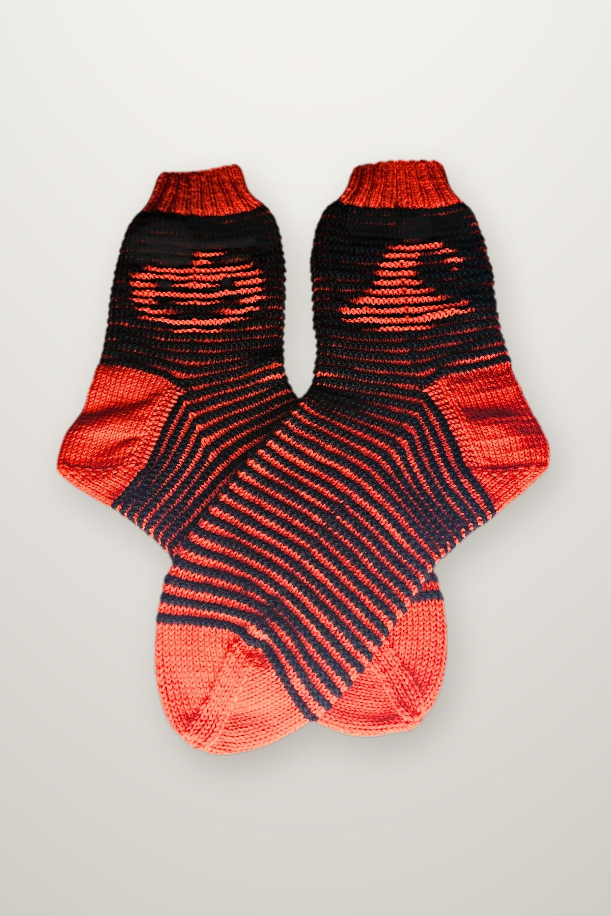Socken Pumpkin & Witch - Halloween - Kürbis & Hexenhut, Strickmodell in einer weiteren Ansicht