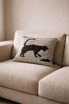 Strickset Kissen The Hunt: Strickanleitung und Wolle Kremke The Merry Merino 140, Schattenstrick-Kissen