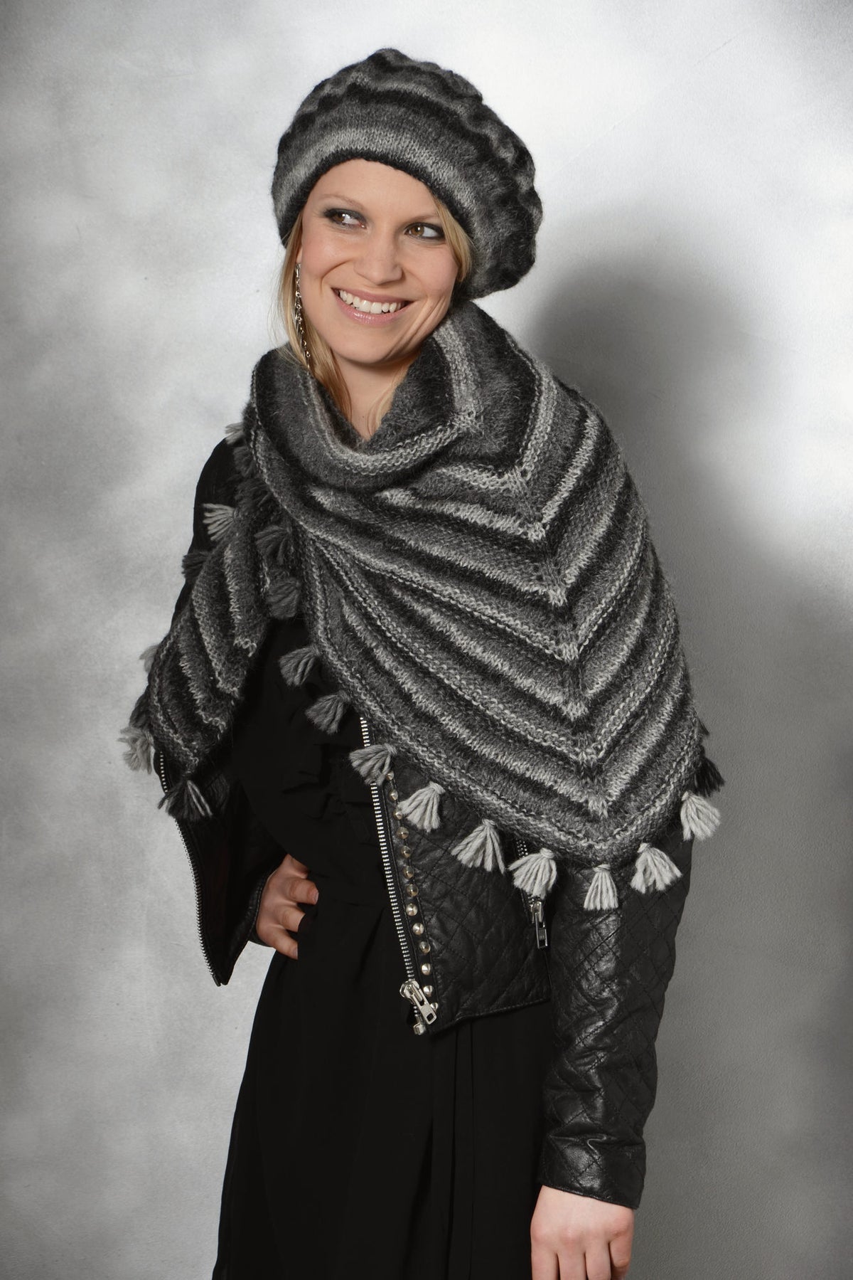 Tuch & Mütze Lia, Strickmodell in einer weiteren Ansicht