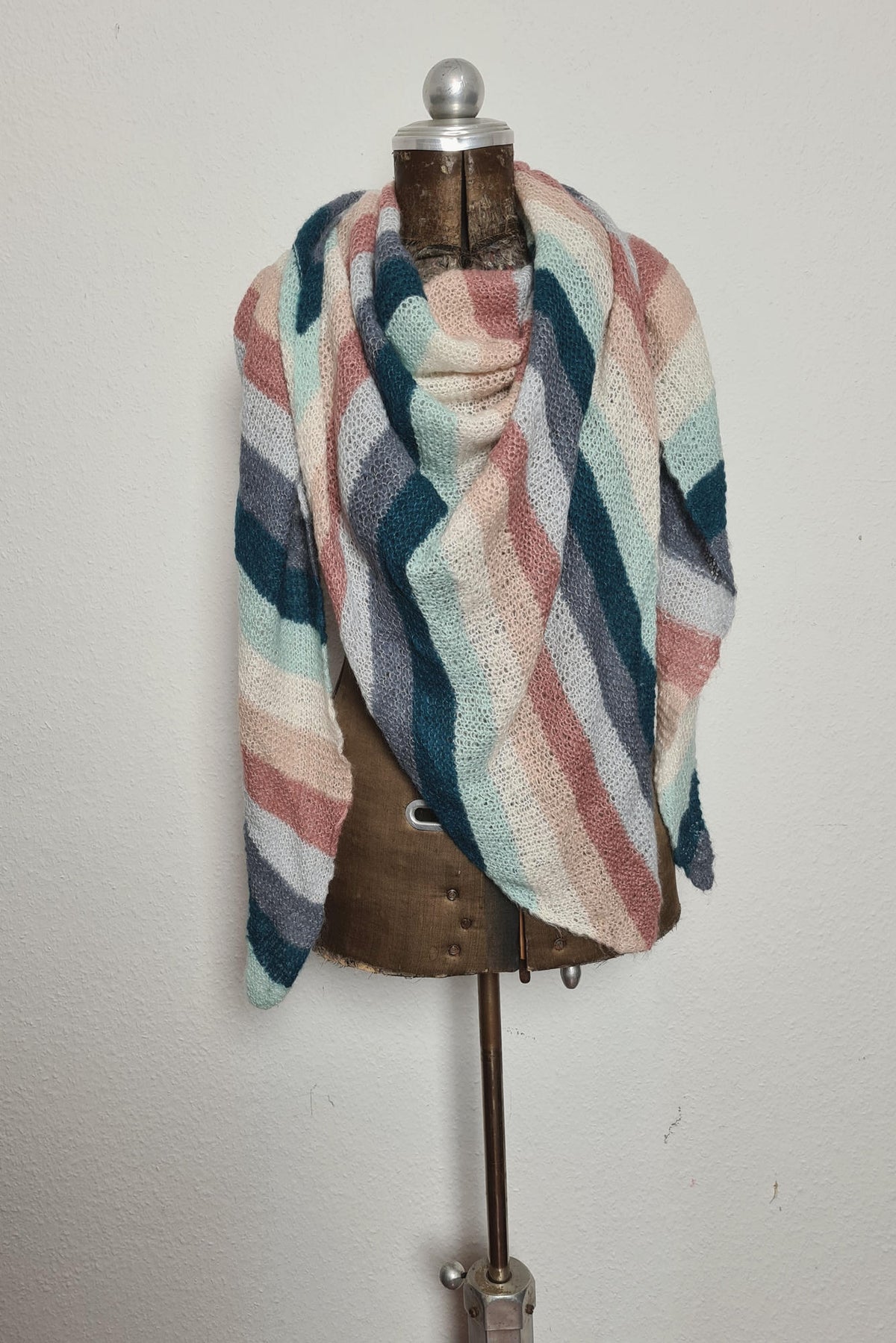 Tuch Claire, Strickmodell in einer weiteren Ansicht