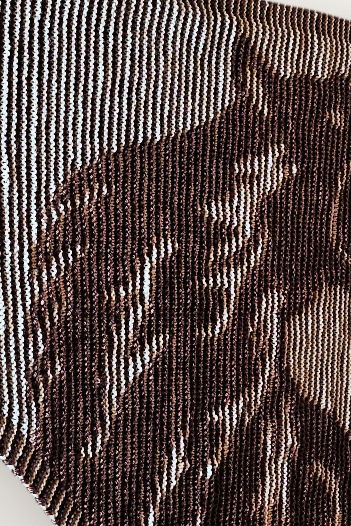 Tuch Darkling - Wolf, Detail