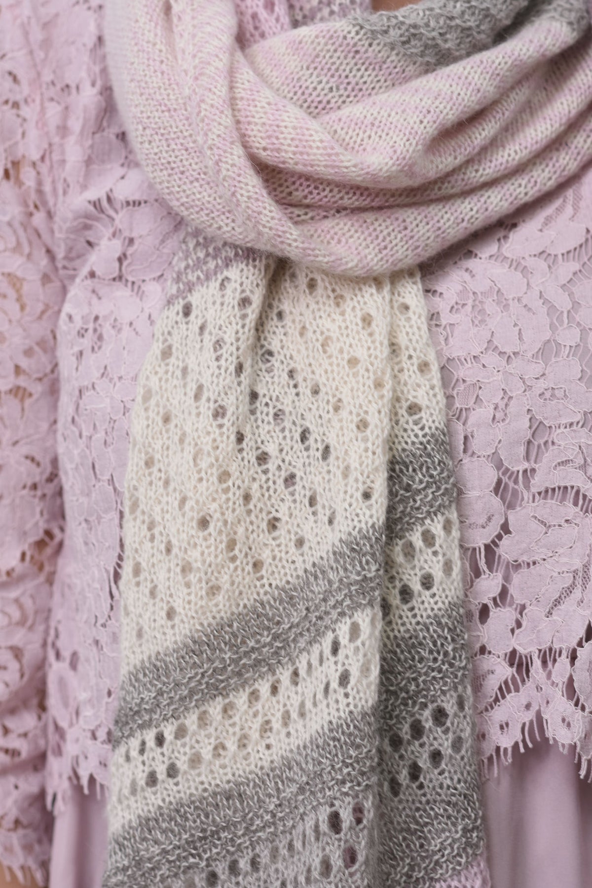 Tuch Elva, Detail des Strickmusters