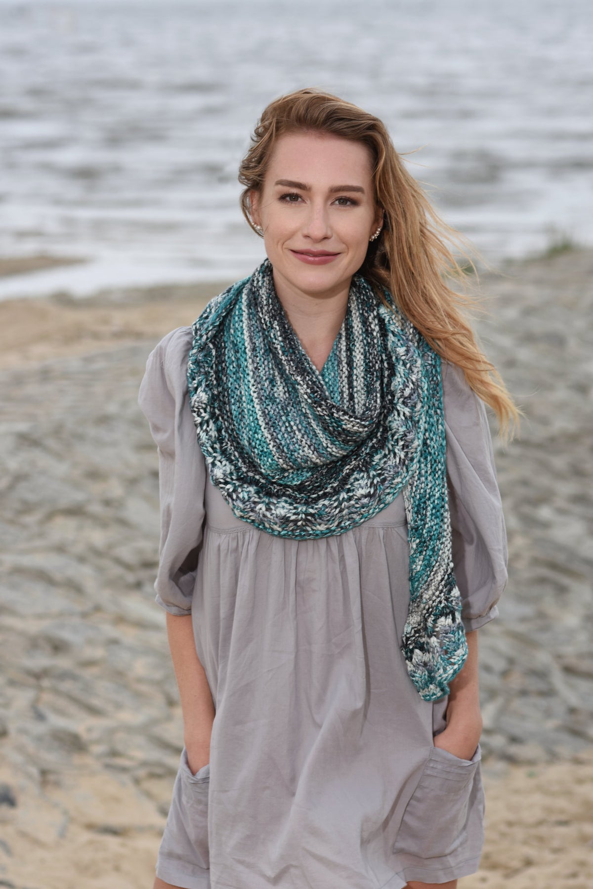 Tuch Emilia, Strickmodell in einer weiteren Ansicht 2