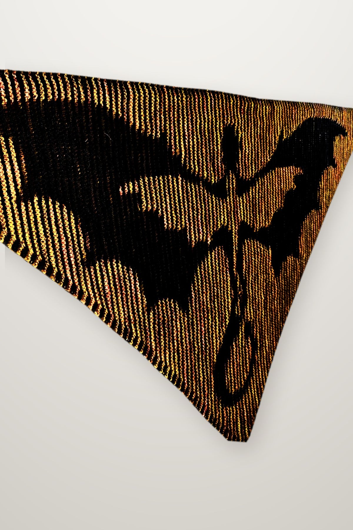 Tuch Soulbond - Drache, Strickmodell in einer weiteren Ansicht