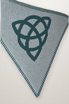 Tuch Trinity - Keltischer Knoten, Strickmodell in einer weiteren Ansicht