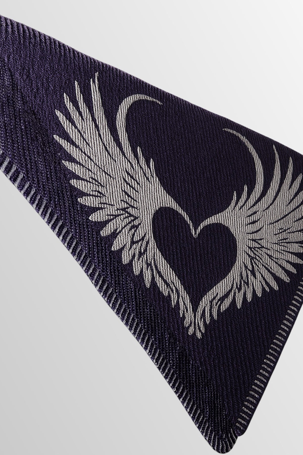Tuch True Devotion - Herz & Flügel, Strickmodell in einer weiteren Ansicht